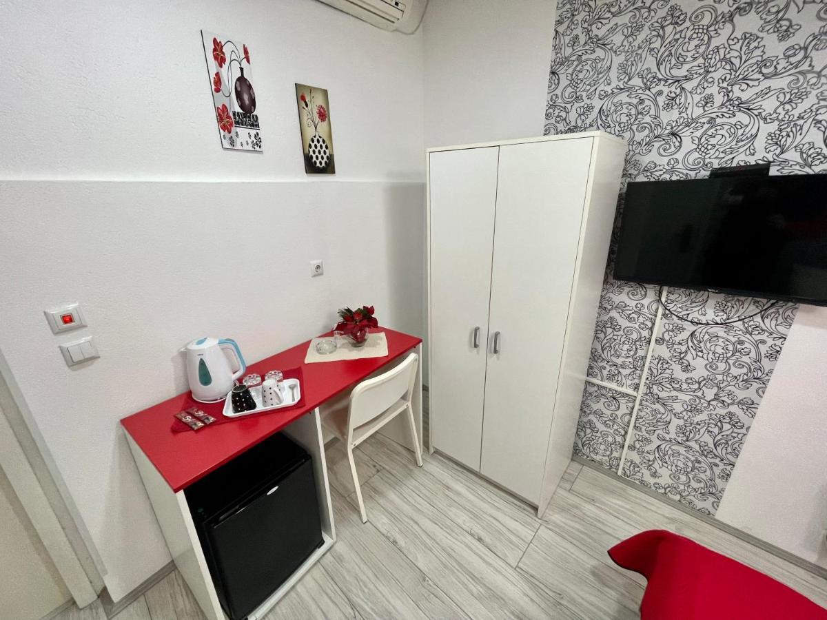 Apartmani Aleksandra U Centru Grada Kragujevac Buitenkant foto