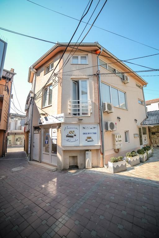 Apartmani Aleksandra U Centru Grada Kragujevac Buitenkant foto